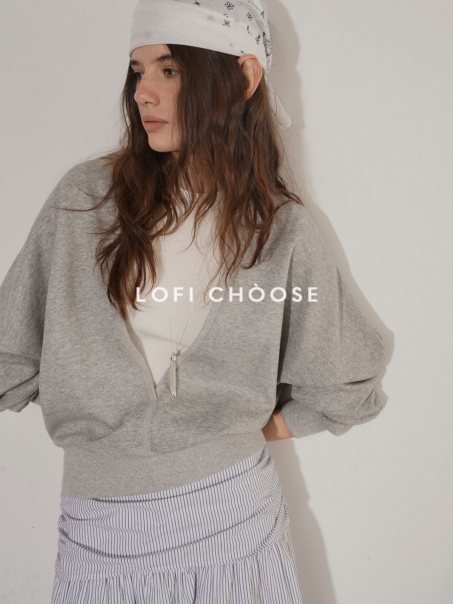 Lofi choose Cotton Blend V-neck Loose Fit Longsleeve Commuter Womens Heather Gray Sweatshirt