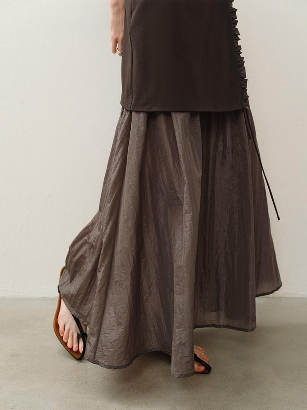 someonesometimes Original Coffee Viscose Blend Loose Camisole Midi Skirt Women Top & Skirt Sets