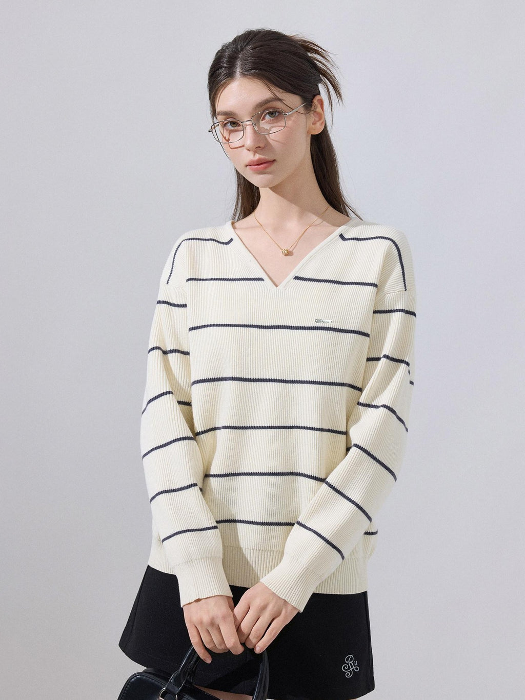 ikyou Soft Relaxed Striped V-neck Casual Women Viscose Blend Long Sleeve Sweaters