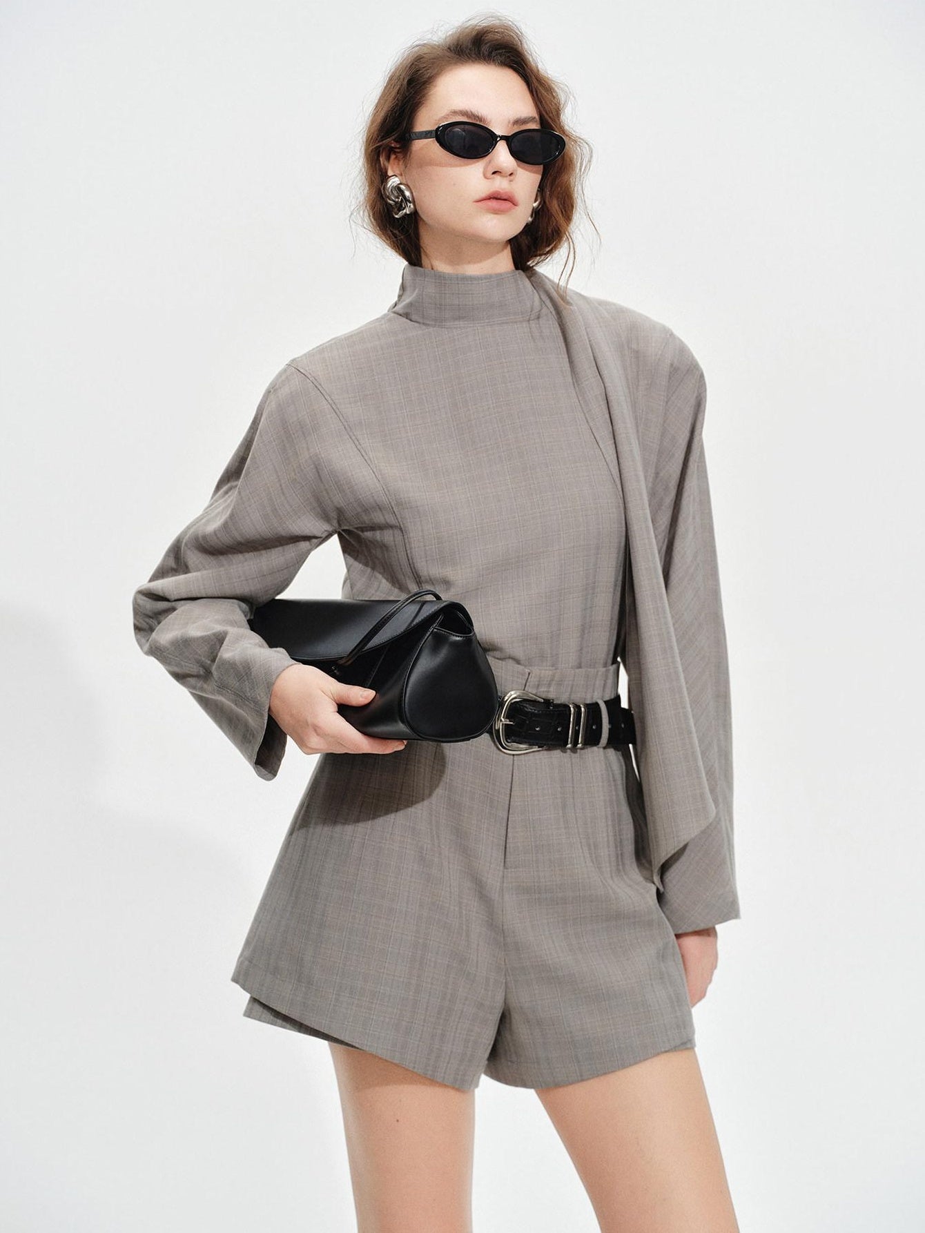 audreyyang Non Deforming Loose Plaid High Neck Long Sleeve Women Grey Top & Shorts Sets