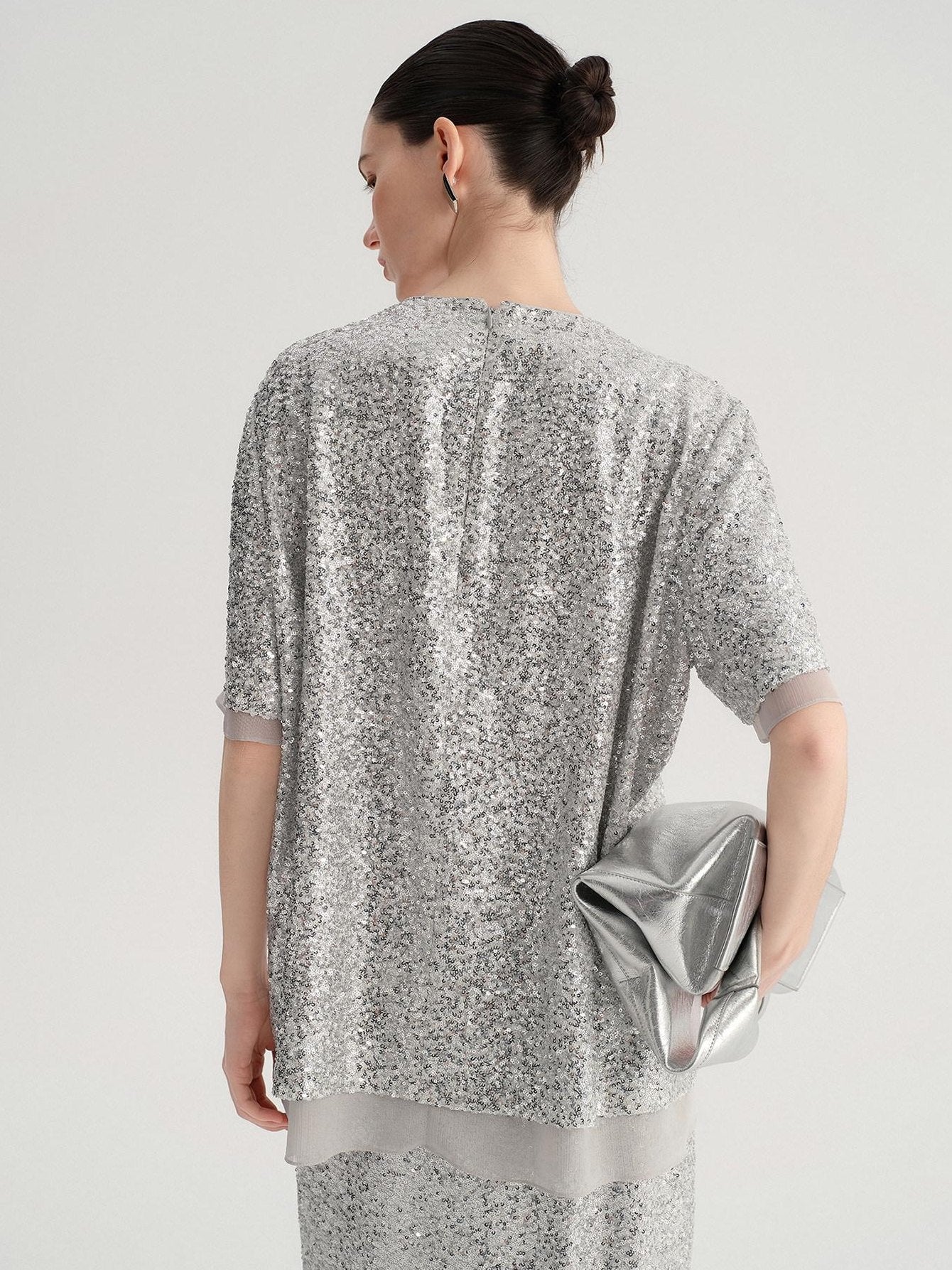 audreyyang Sparkling Sequin Casual Loose Fit Women Crew Neck Top & Skirt Sets