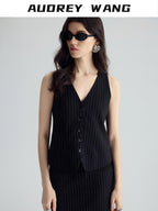 audreyyang Padded V-neck Striped Cropped Commuter Strap Women Black Single Button Vests