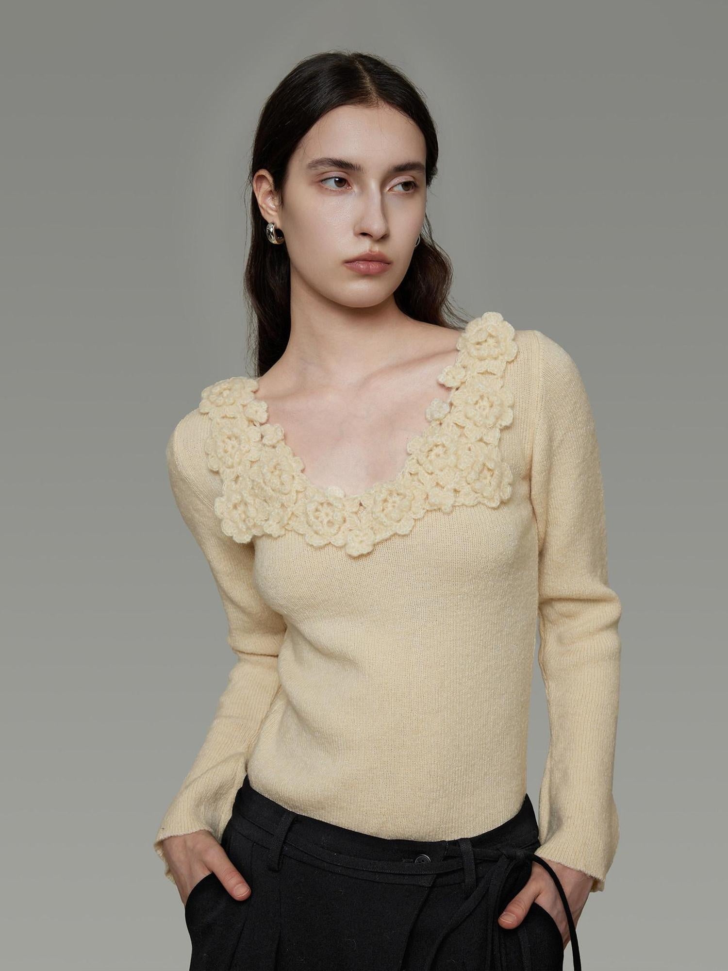unspoken Soft Breathable V-neck Slim Fit Commuter Knitwear Bell Sleeves Women Sweaters