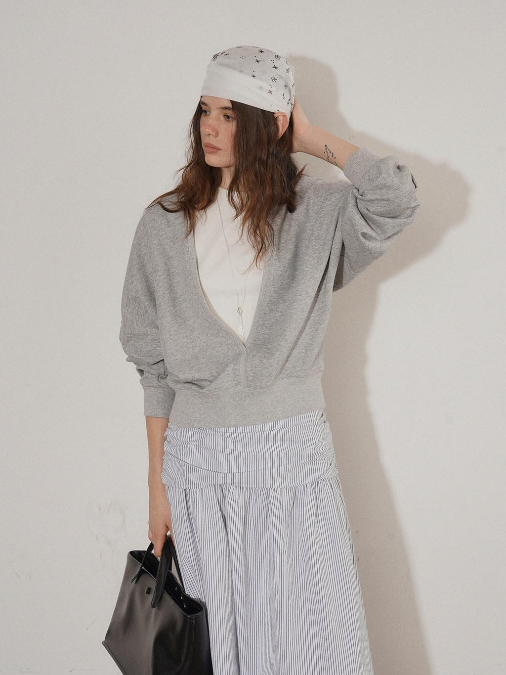 Lofi choose Cotton Blend V-neck Loose Fit Longsleeve Commuter Womens Heather Gray Sweatshirt