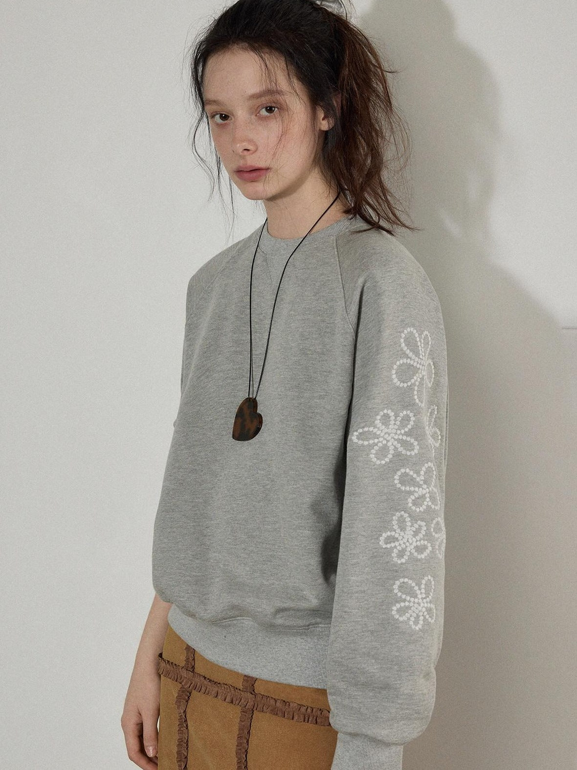 Lofi choose Floral Print Loose Fit Office Crewneck Women Blue Gray Long Sleeve Sweatshirt