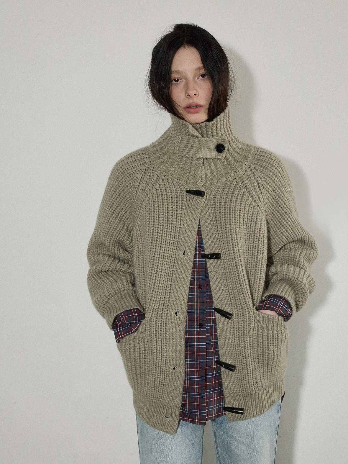 Lofi choose Warm Thick Loose Fit Workwear Button Front Long Sleeve Mid Length Knit Cardigans