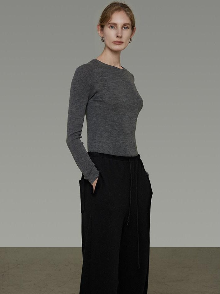 unspoken Breathable Pure Sheepswool Minimal Slim Fit Womens Crew Neck Pullover Sweaters