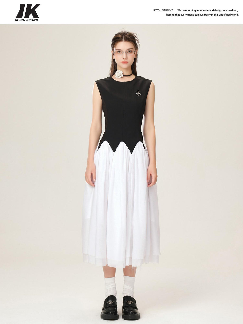 ikyou Office Minimal 3D Detail A Line Sleeveless Round Neck Black White Maxi Dresses