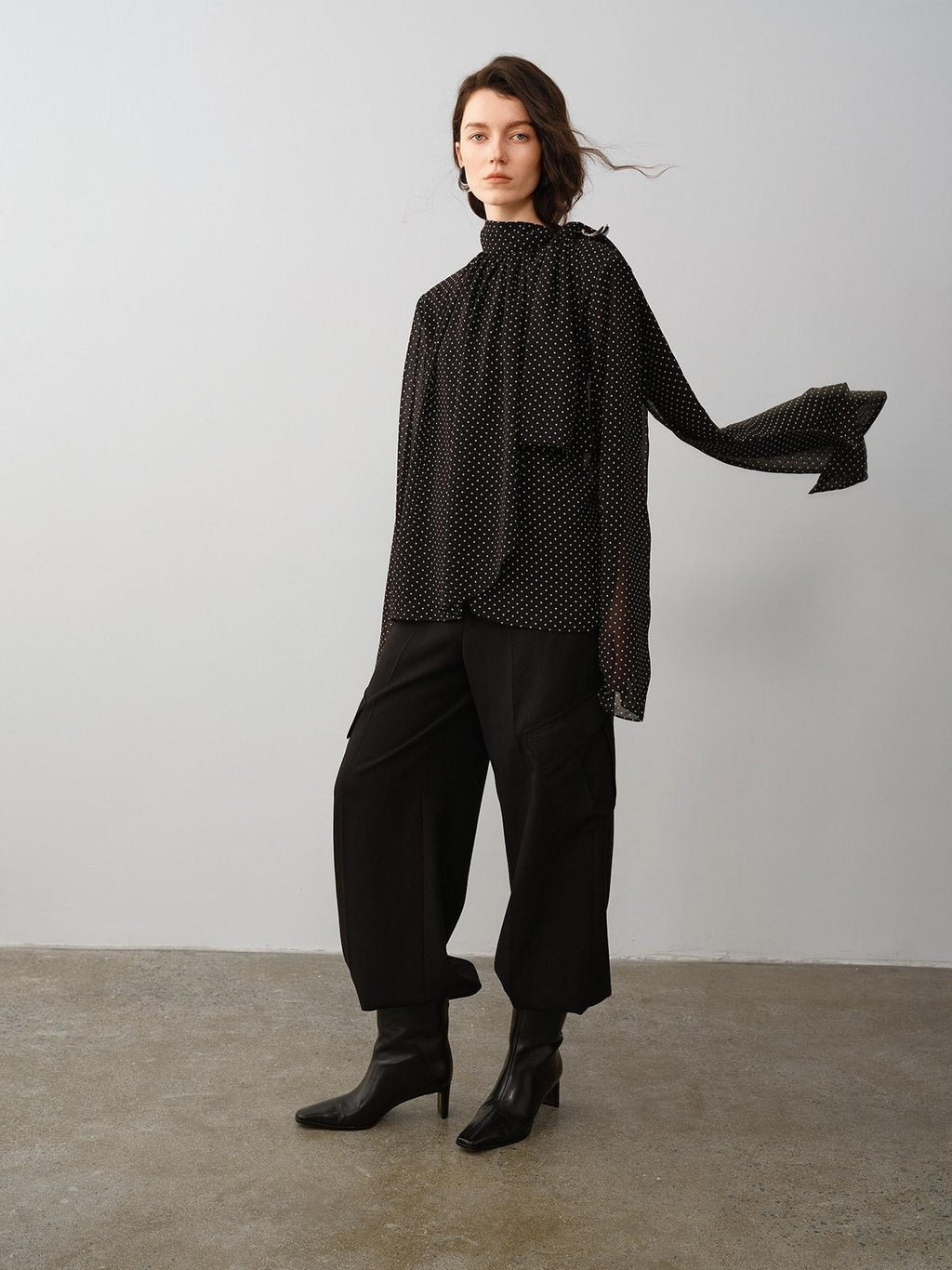 audreyyang Shape Retaining Loose Fit Stand Collar Long Sleeve For Women Polka Dot Blouses