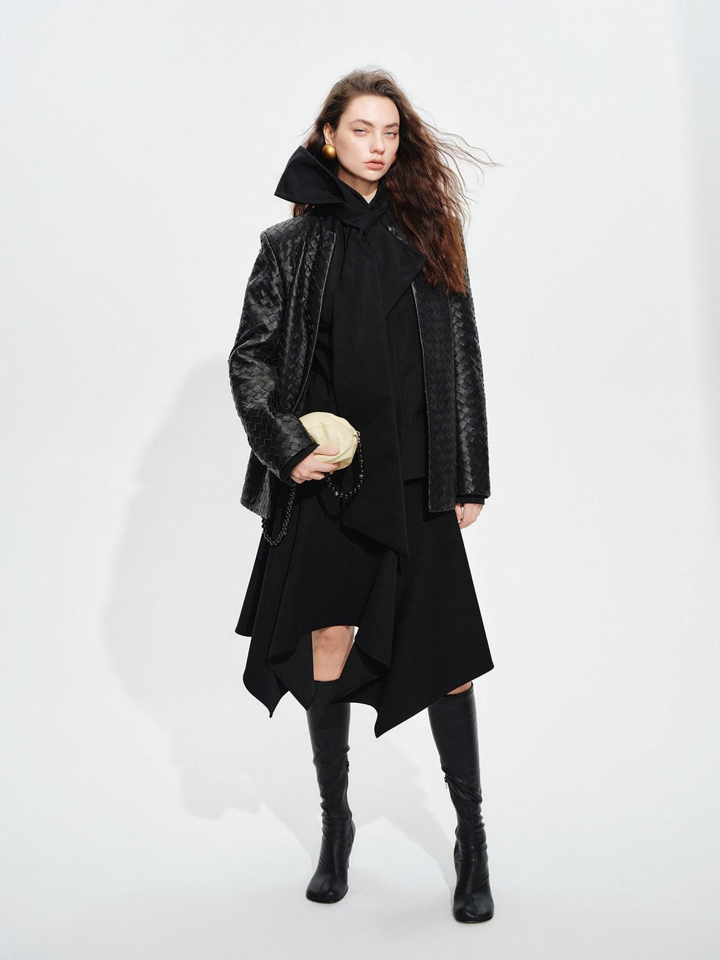 audreyyang Soft Lambskin Vintage Loose Fit Collarless Black Woven Women Leather Jackets
