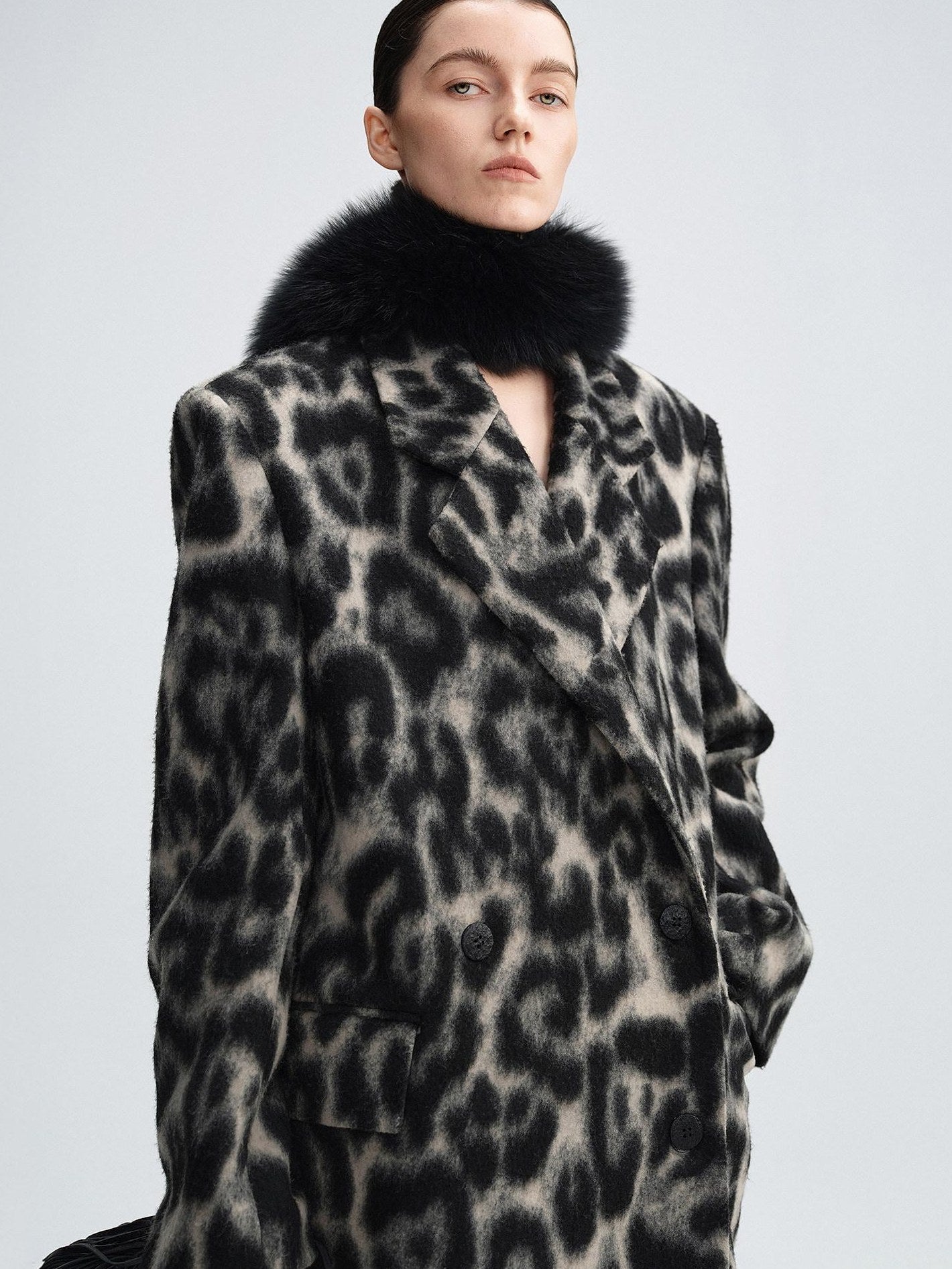 audreyyang Thick Wool Blend Retro Loose Leopard Double Breasted Lapel Long Coats