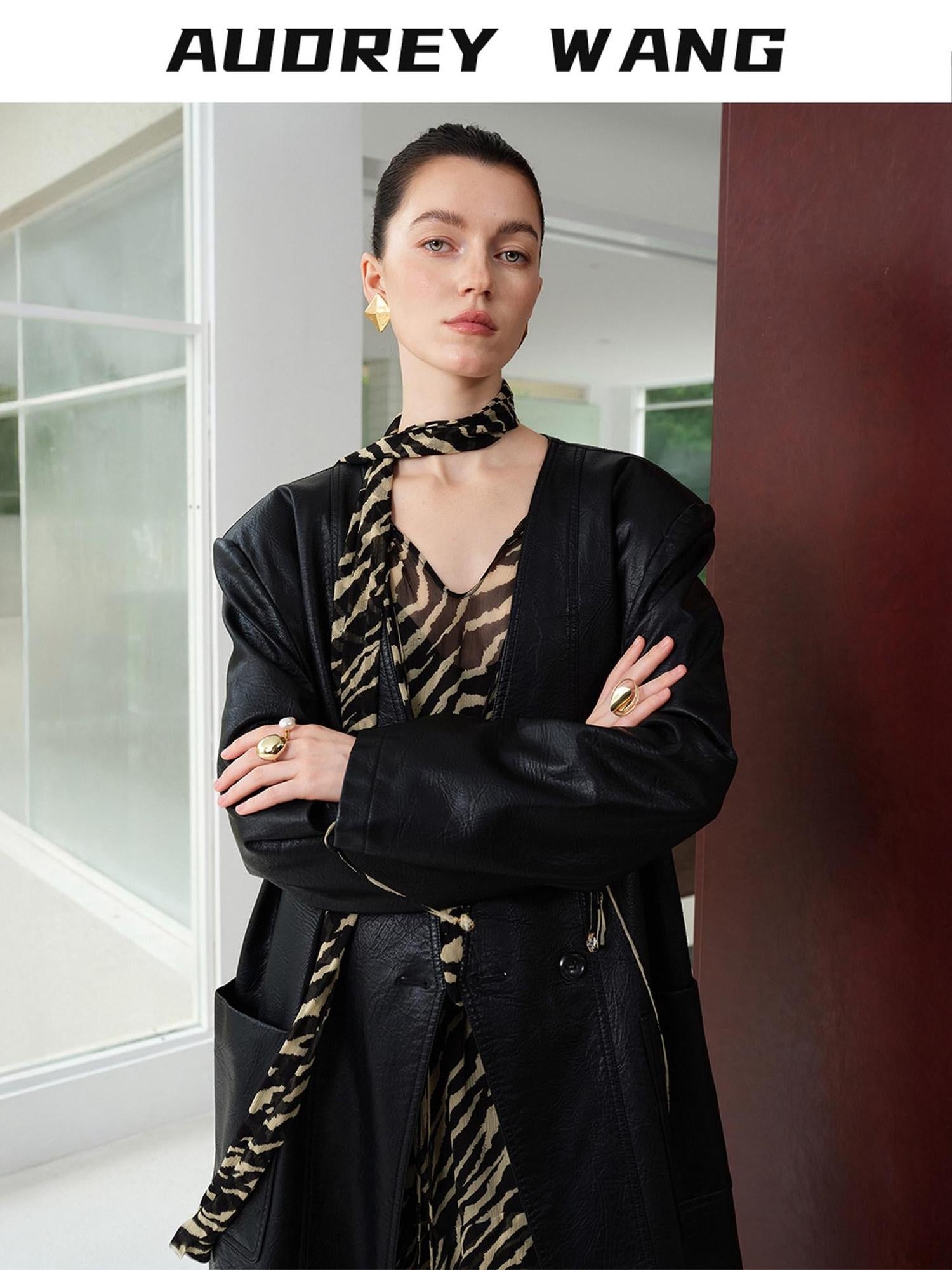 audreyyang Pu Leather Mid Length V-neck Oversized Workwear Office Casual Blazers