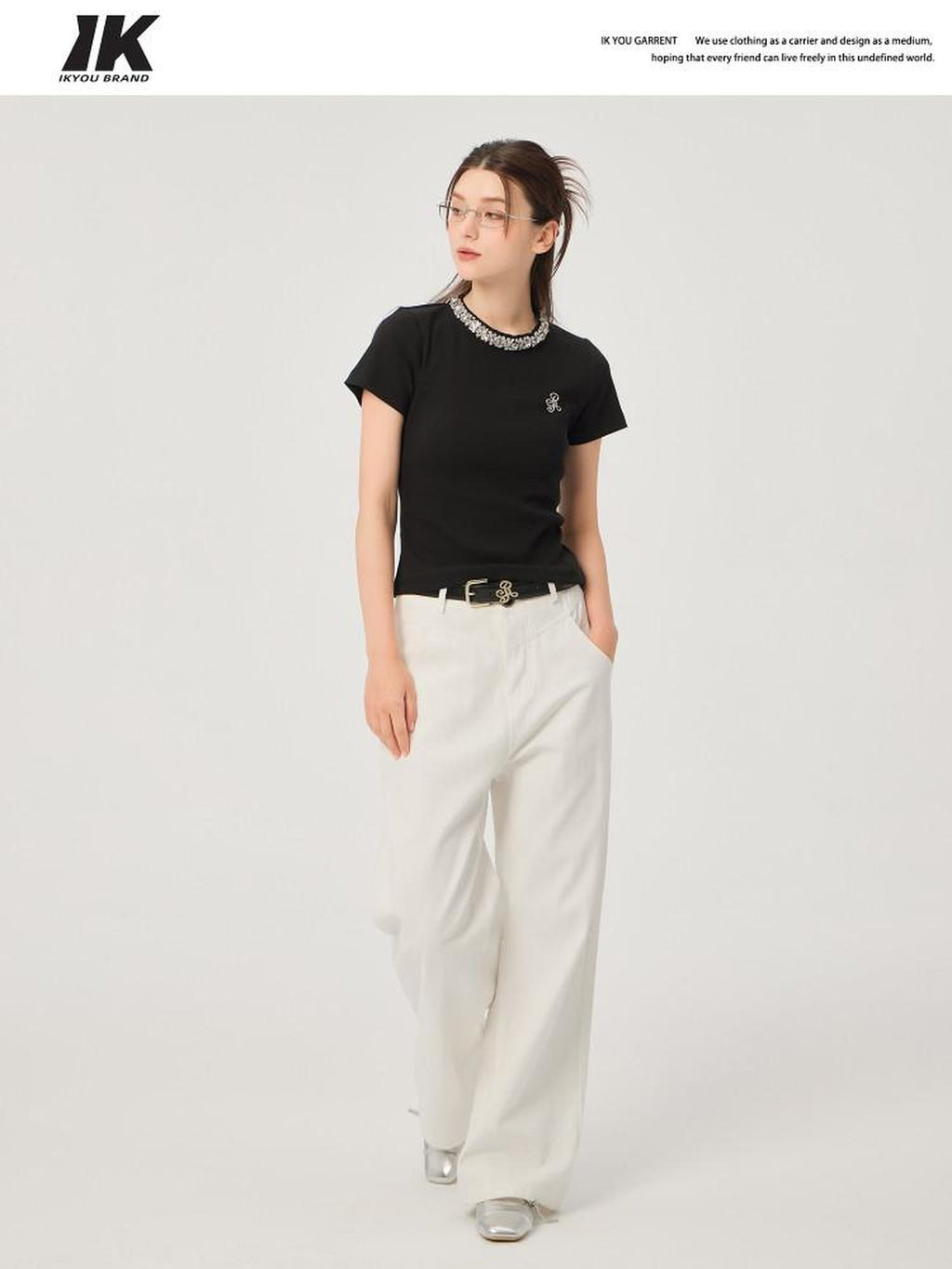 ikyou Durable Cotton Blend Slim Fit Short Sleeve Crewneck Women Black Basic Crop Tops