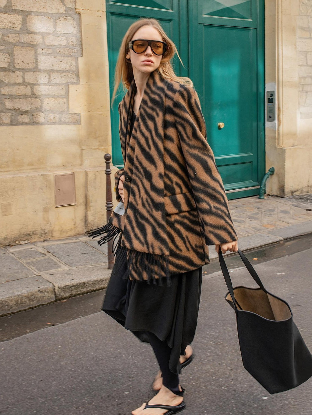 audreyyang Wool Blend Fringe Relaxed Double Breasted Women Zebra Print Blazers