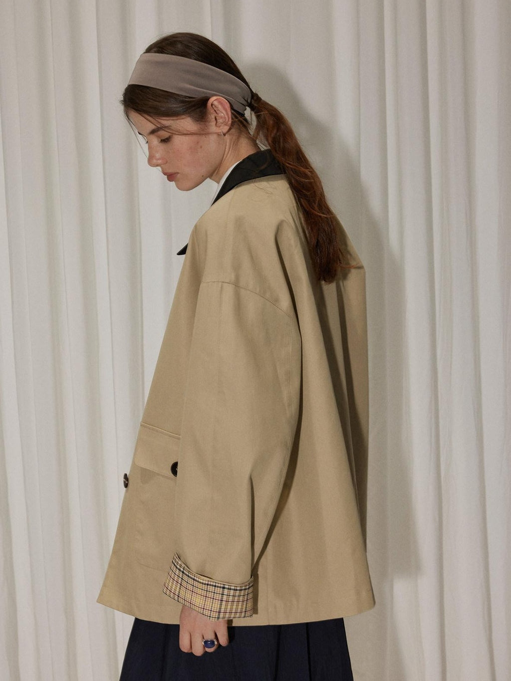 Lofi choose Cotton Blend Loose Fit Commuter Short Single Breasted Khaki Black Trench Coats