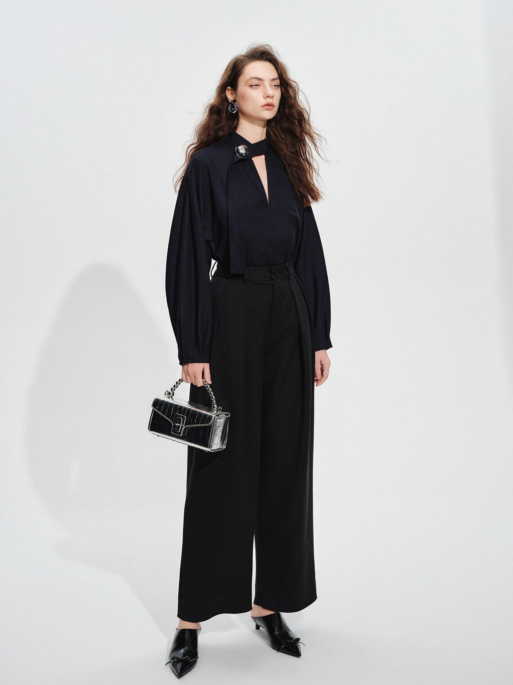 audreyyang Shape Retaining Loose Long Lantern Sleeve Pullover Navy Polyester Women Blouses