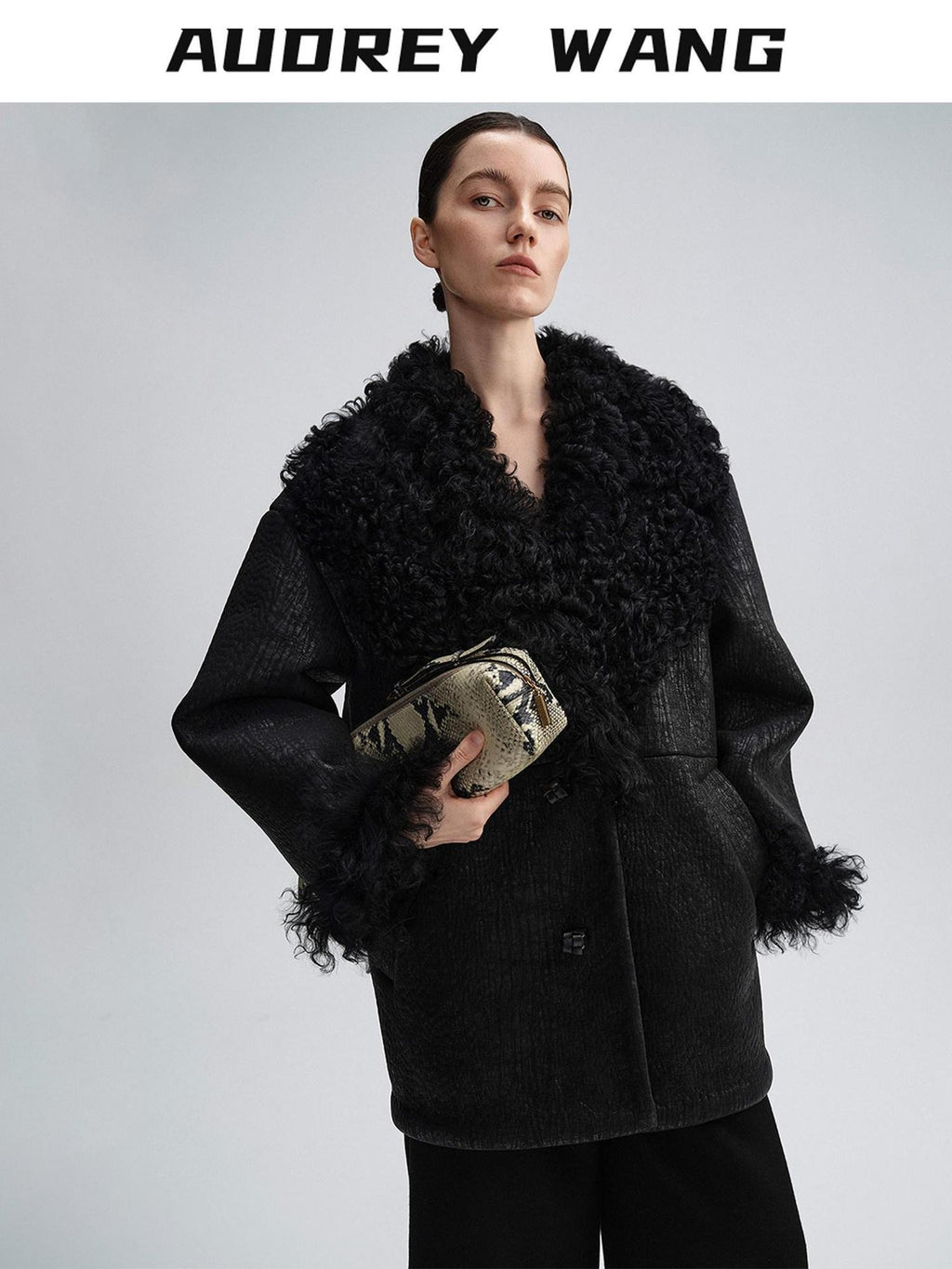 audreyyang Warm Wool Shearling Collar Patchwork Loose Midlength Women Black Long Coats