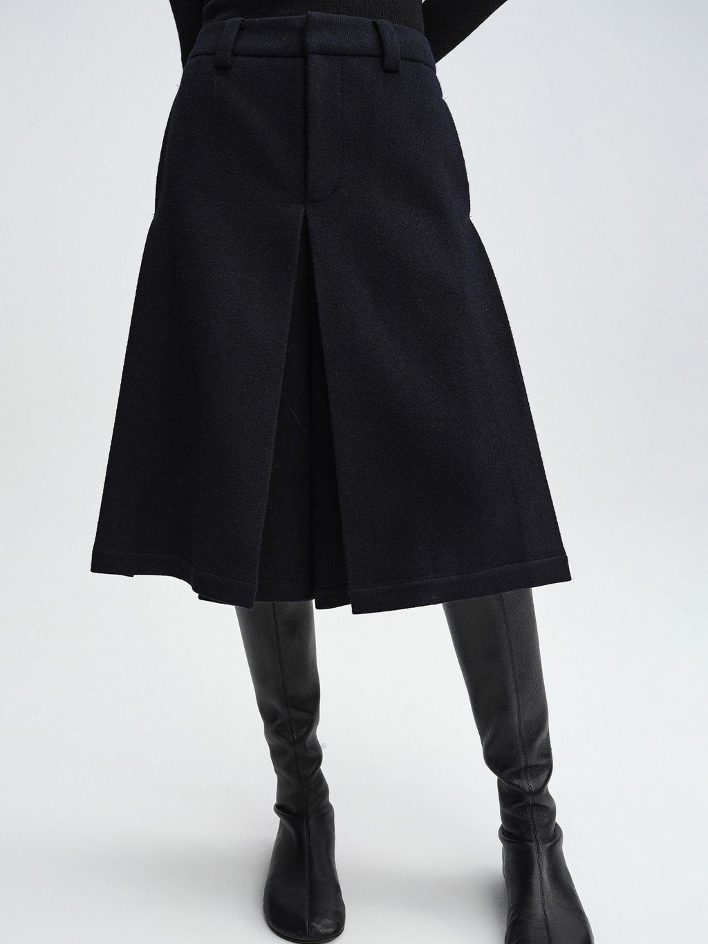 audreyyang Pure Wool Casual Loose Natural Waist Zipper Women Black Mid-Length Shorts