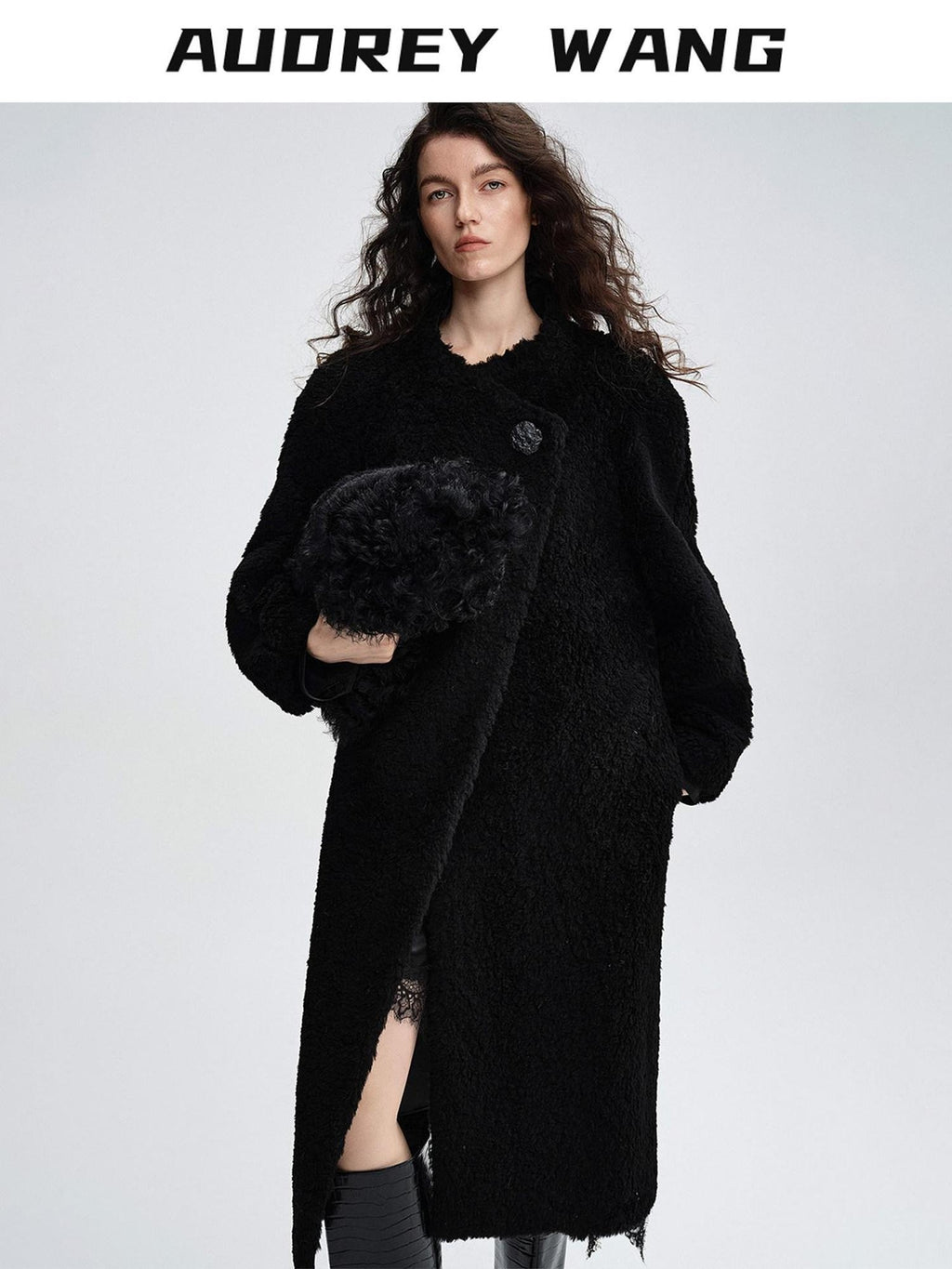 audreyyang Warm Thick Vintage Loose Fit Stand Collar Lambswool Trim Women Black Wool Coats