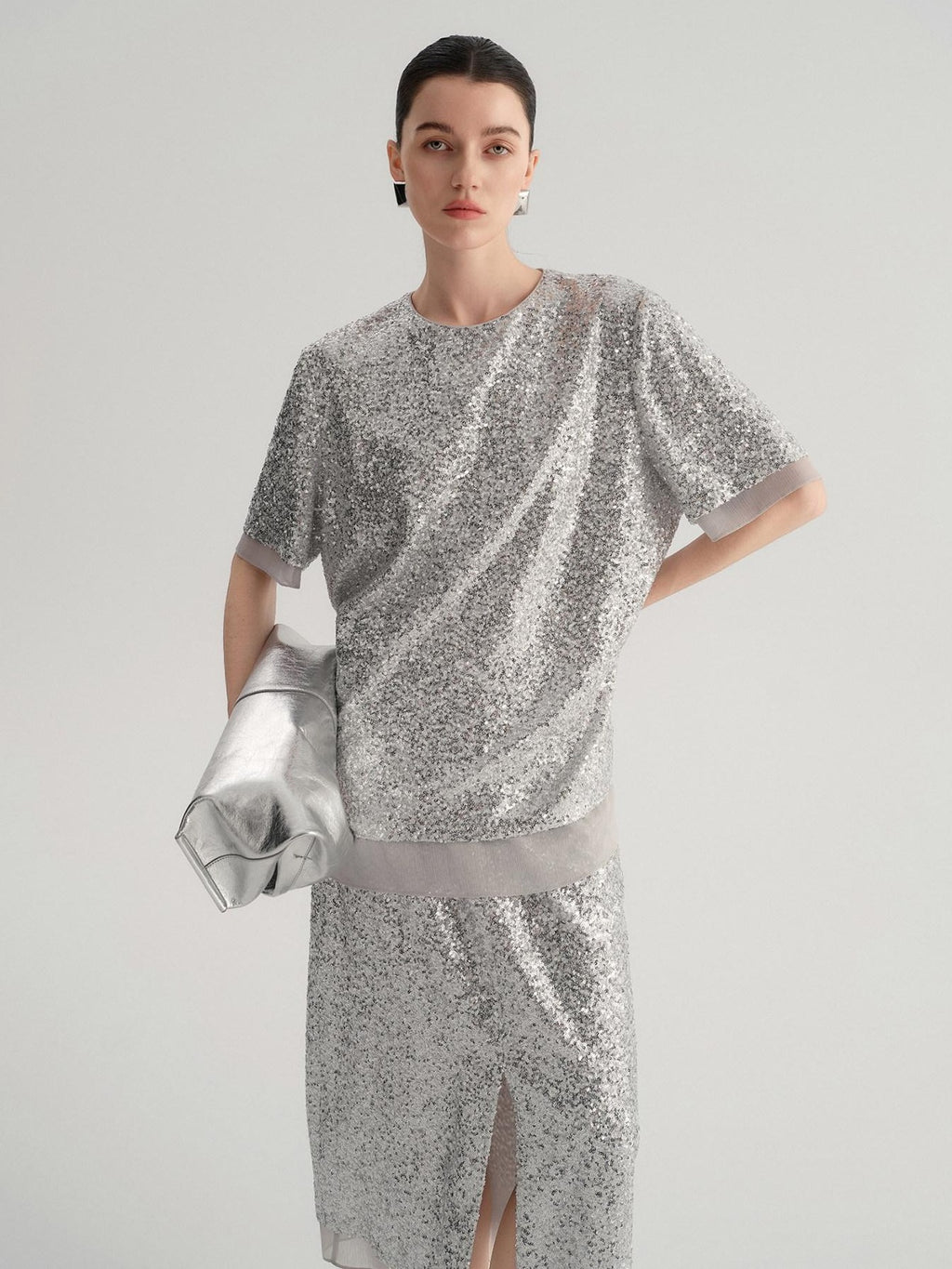 audreyyang Sparkling Sequin Casual Loose Fit Women Crew Neck Top & Skirt Sets
