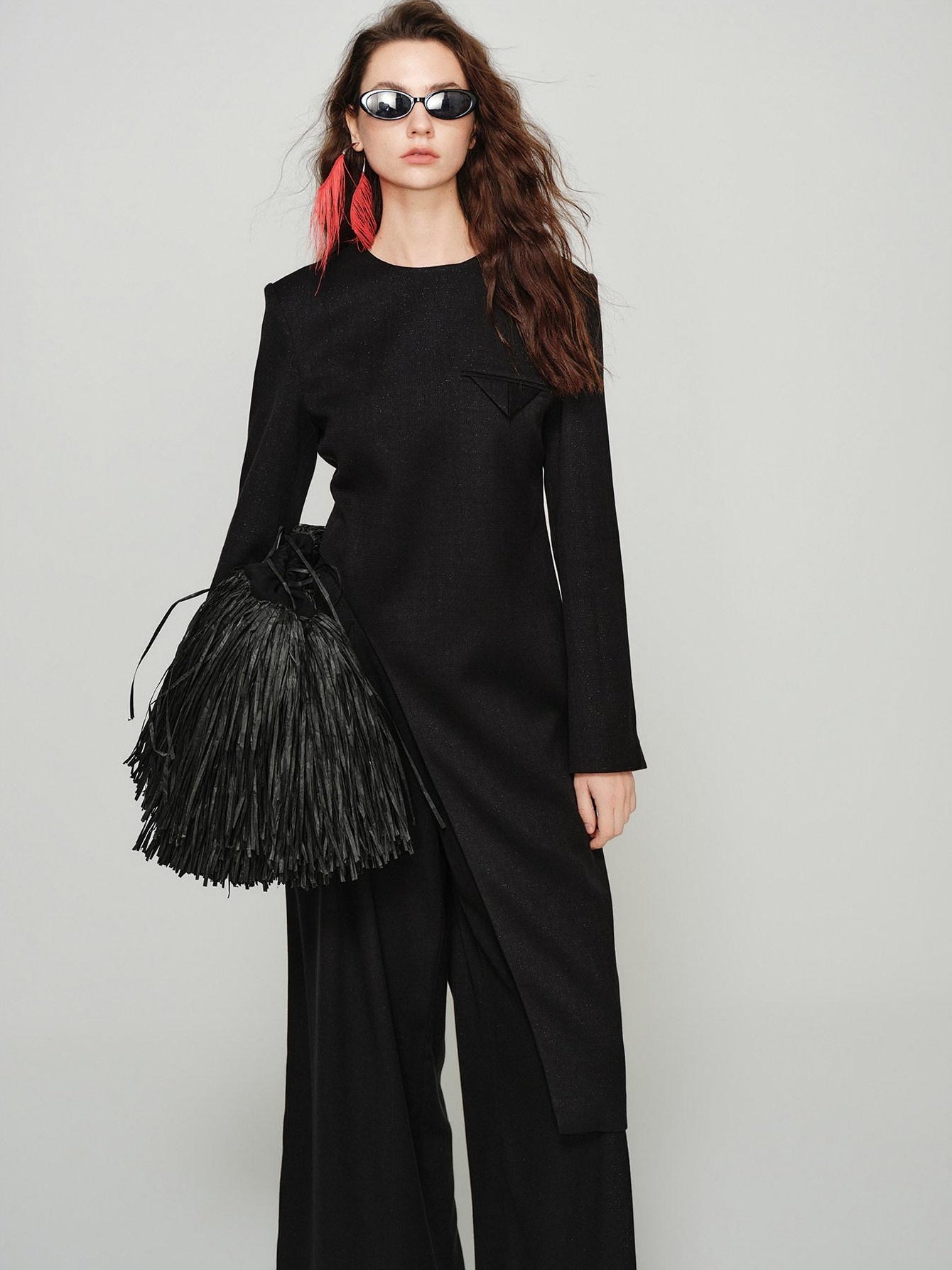 audreyyang Elegant Slim Waist Poly Blend Round Neck Midlength Pullover Black Long Coats