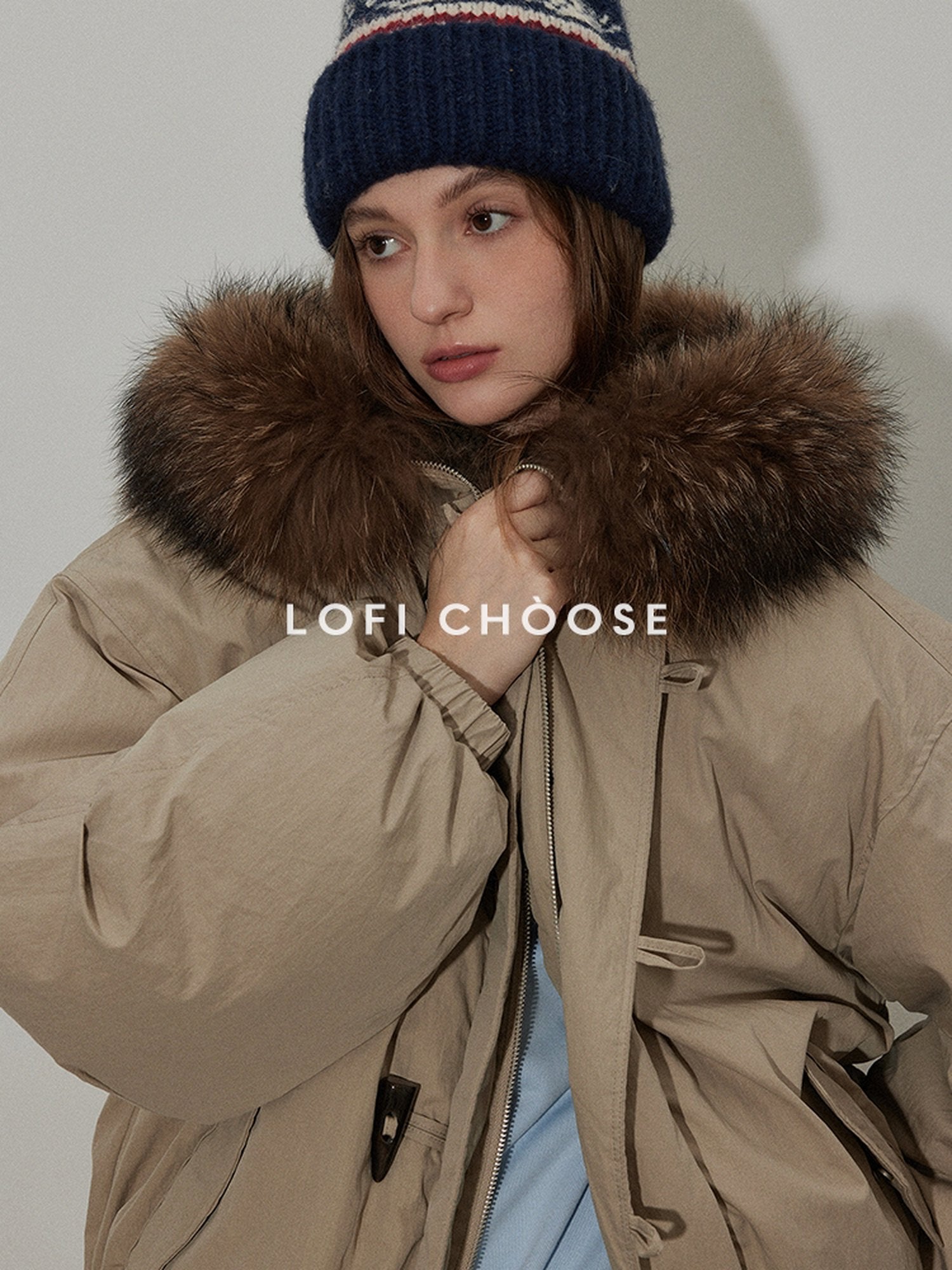 Lofi choose 90% White Duck Down Short Detachable Hood Fur Collar Commuter Women Down Jackets