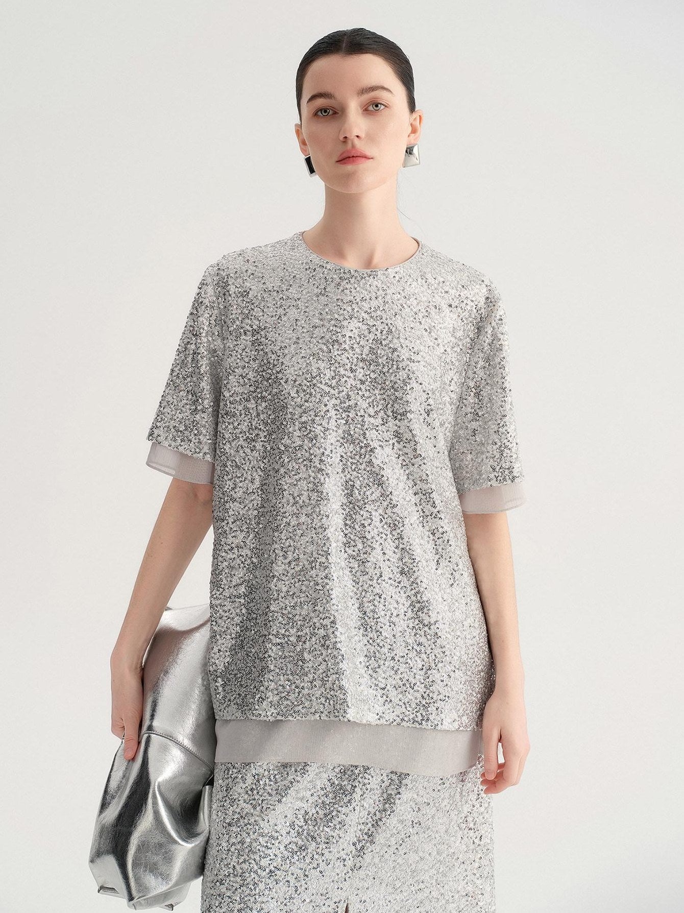 audreyyang Sparkling Sequin Casual Loose Fit Women Crew Neck Top & Skirt Sets