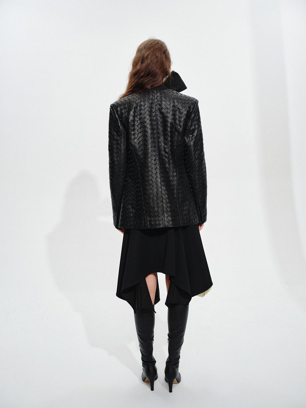 audreyyang Soft Lambskin Vintage Loose Fit Collarless Black Woven Women Leather Jackets