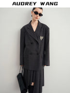 audreyyang Vintage Plaid Double Breasted Loose Fit Lapel Women Work Gray Blazers