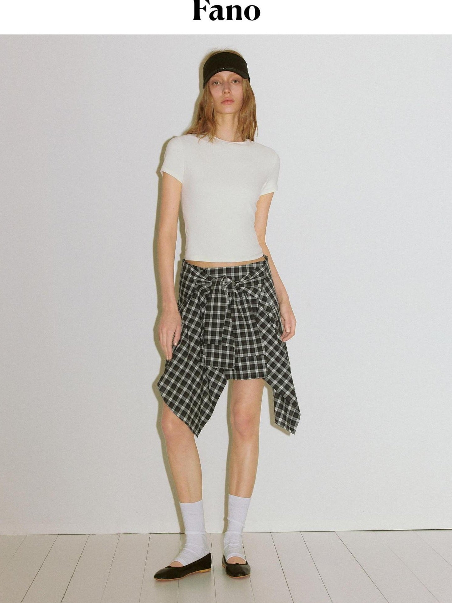 fano Everyday Minimalist Mid Calf Solid Color Black White Women Size 39 45.5 Socks