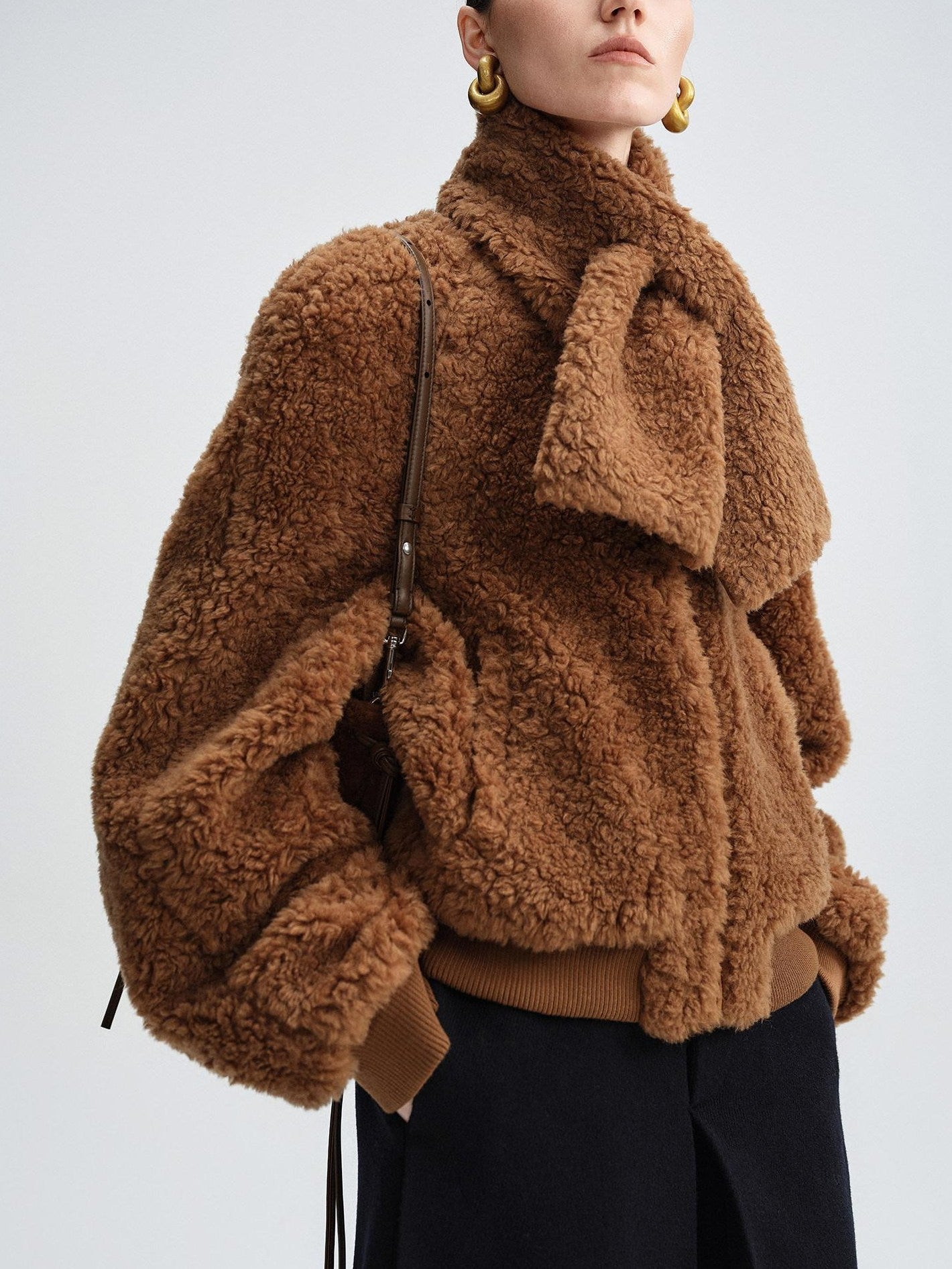 audreyyang Lambswool Trim Stand Collar Straight Short Zip Women Casual Bomber Jackets