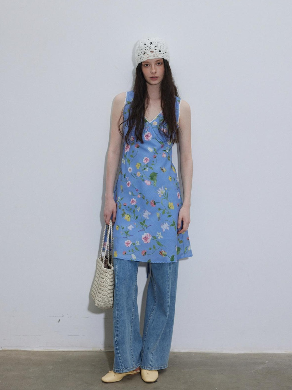 Lofi choose Printed Polyester Sleeveless V-neck A Line Casual Women Black Blue Midi Dresses