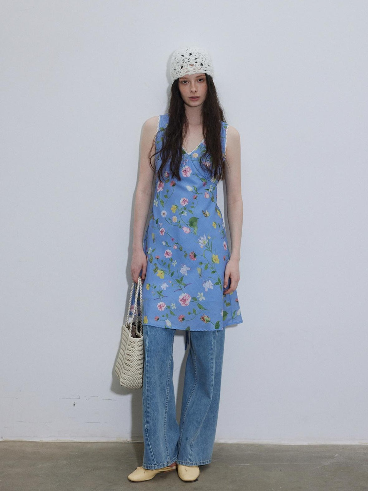 Lofi choose Printed Polyester Sleeveless V-neck A Line Casual Women Black Blue Midi Dresses