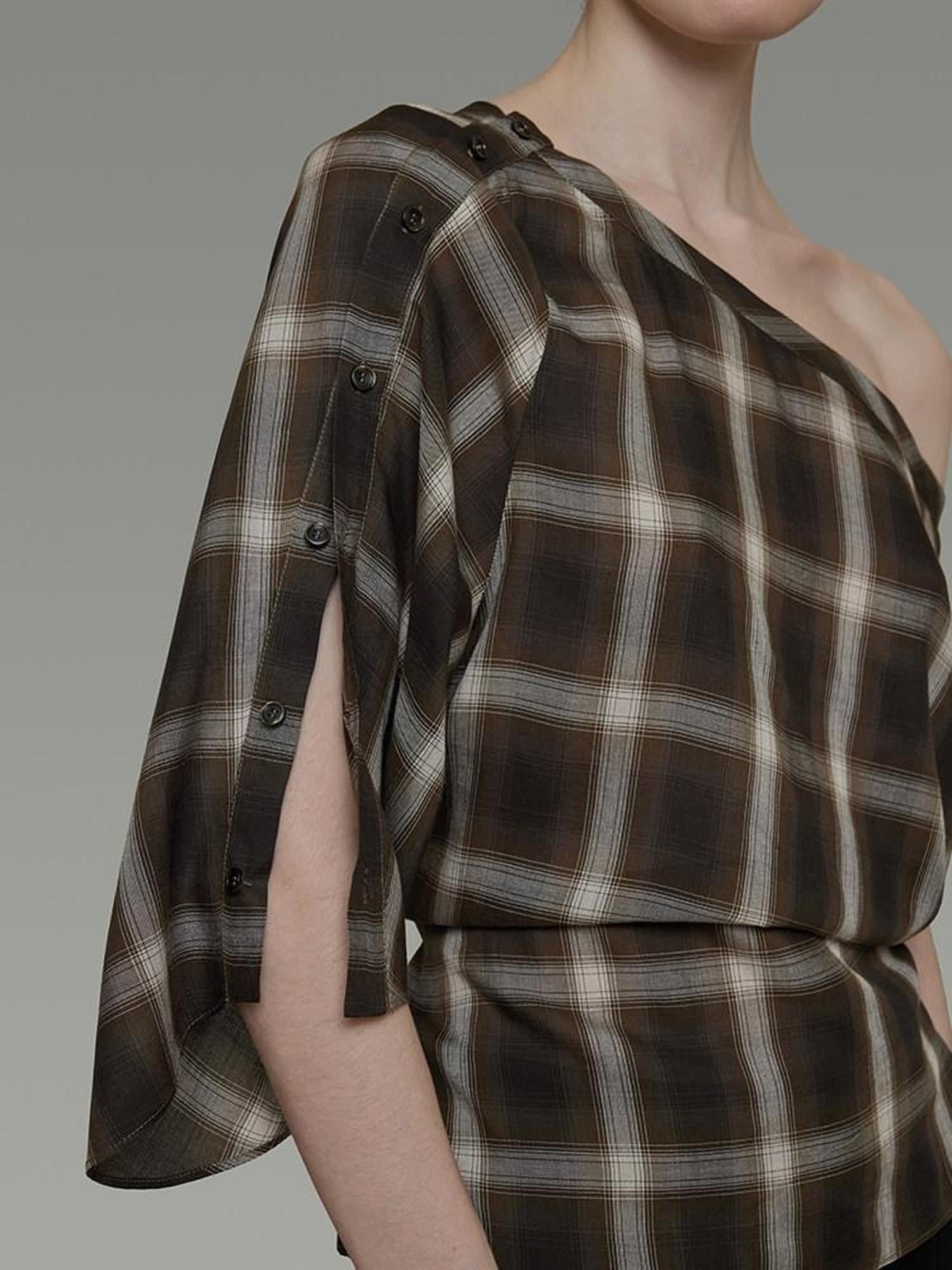 unspoken Breathable Viscose Slim Asymmetric Slant Neck Green Plaid Off Shoulder Crop Tops