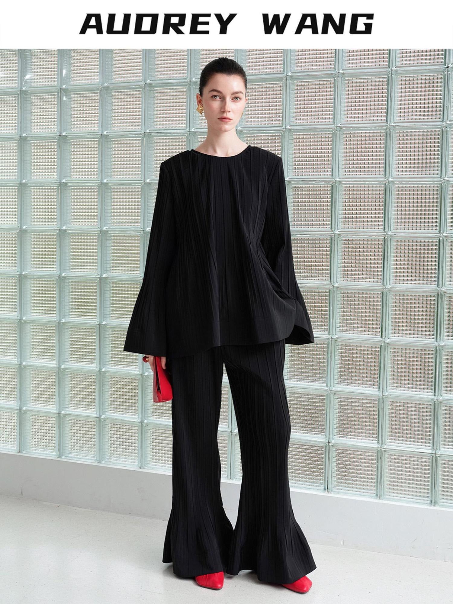 audreyyang Pleated Minimalist Office Loose Fit Bell Sleeve Women Black Polyester Blouses