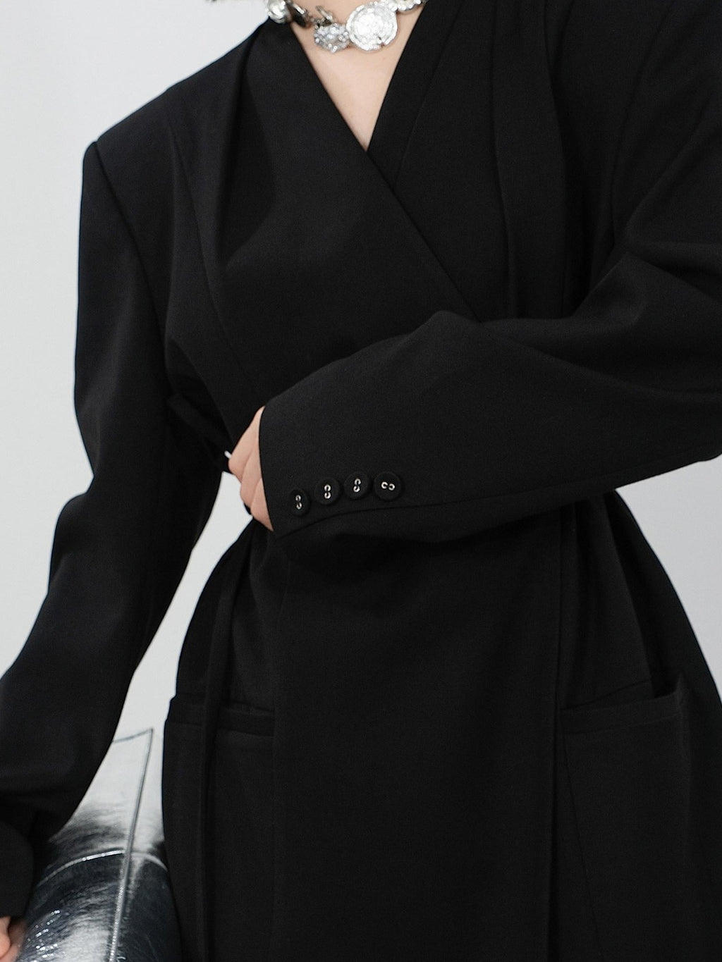 audreyyang Pleated Structured Loose Fit Double Breasted Mid Length Women Office Blazers