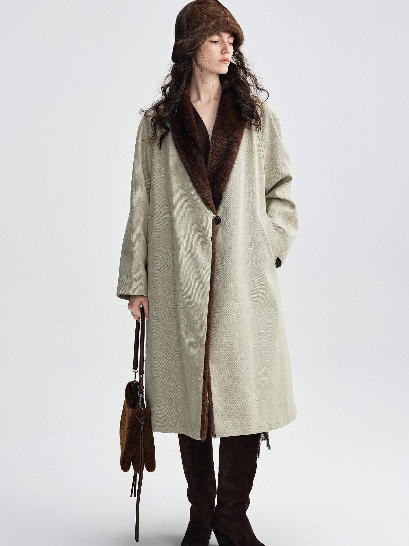 audreyyang Warm Thick Lapel Patchwork Slavic Loose Fit For Women Faux Fur Almond Long Coats
