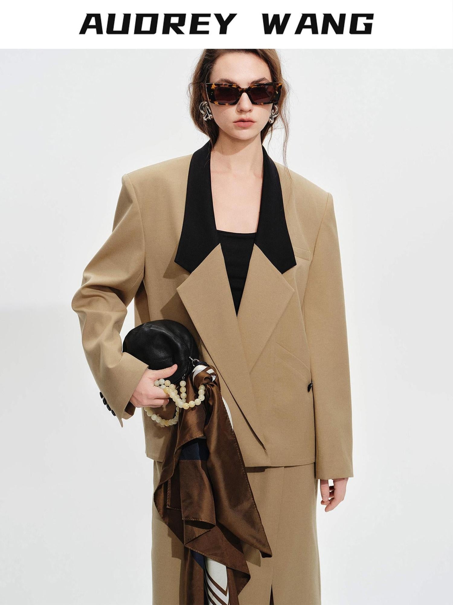 audreyyang Khaki Contrast Lapel Blazer Slit Loose Fit Long Sleeve Women Top & Skirt Sets