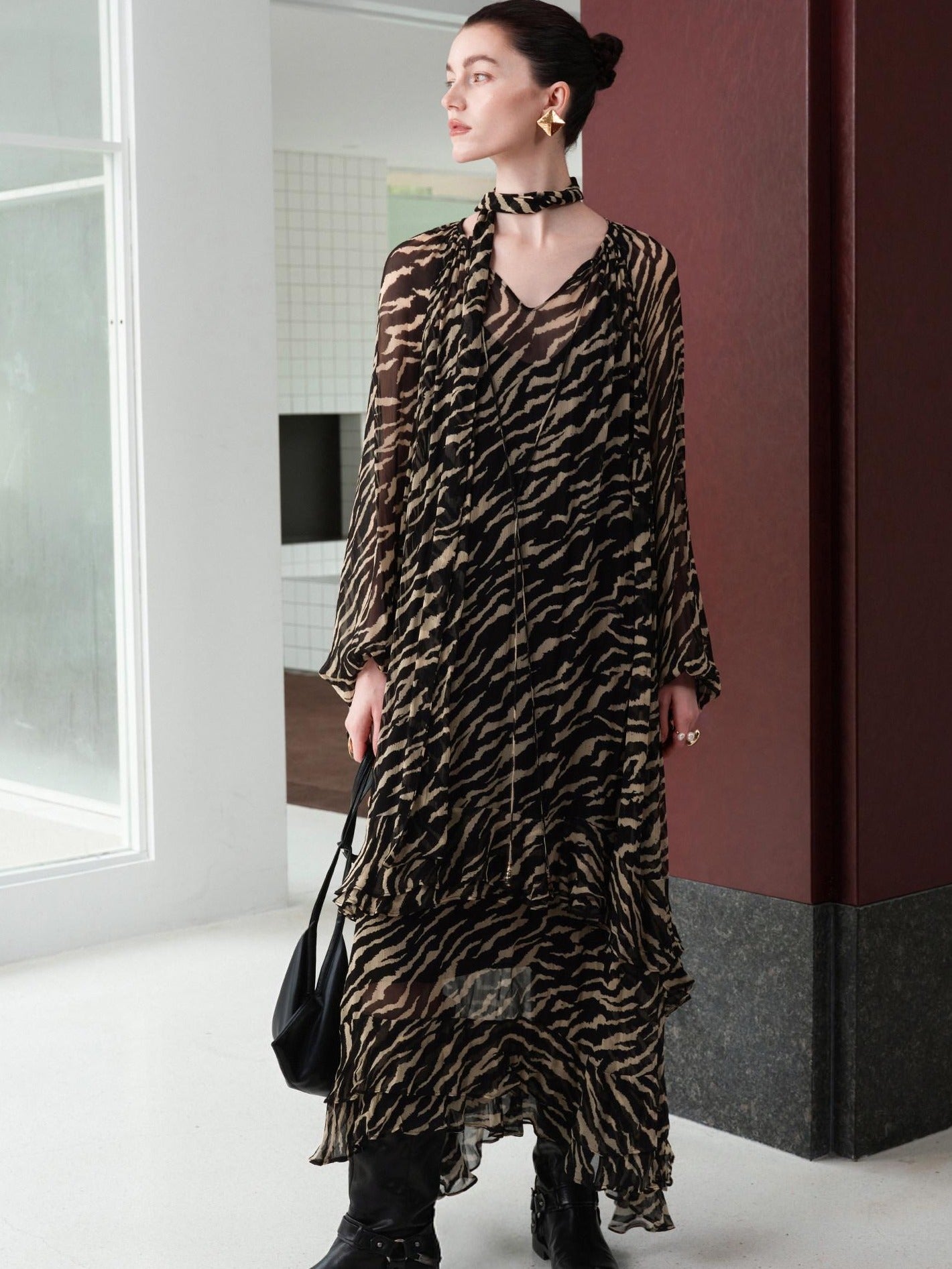 audreyyang Soft Viscose Ruffle Casual A Line Zebra V-neck Long Sleeve Maxi Dresses