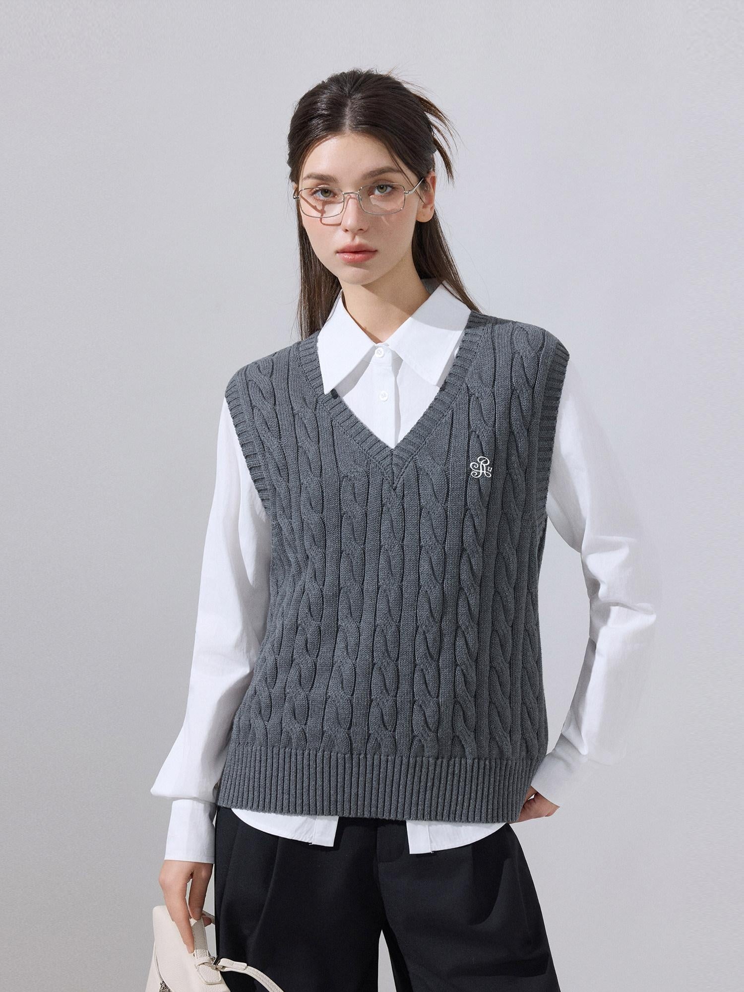 ikyou Lightweight Embroidered V-neck Cropped Preppy Girls Cotton Grey Sweaters