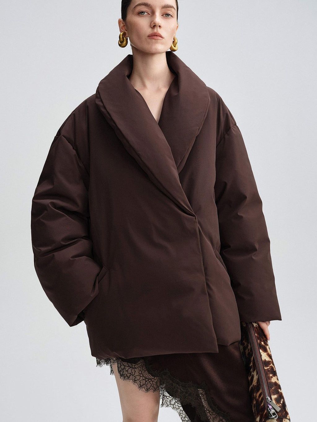 audreyyang Warm 90% Duck Down Loose Casual Stand Collar Women Chocolate Brown Down Jackets