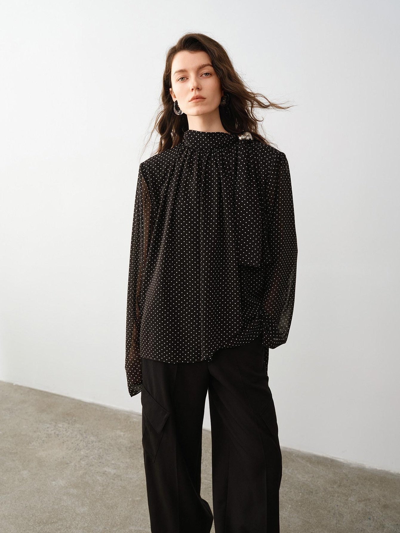 audreyyang Shape Retaining Loose Fit Stand Collar Long Sleeve For Women Polka Dot Blouses