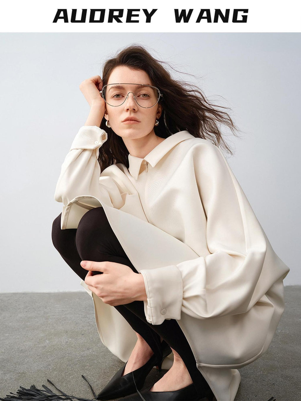 audreyyang Wrinkle Resistant Minimalist Loose Fit Turn Down Collar Women Polyester Shirts