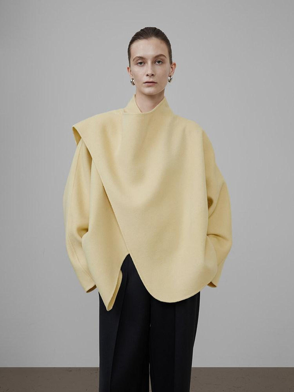 unspoken Minimal Commuter Short Straight Fit Women Cream Yellow S M Wool Coats