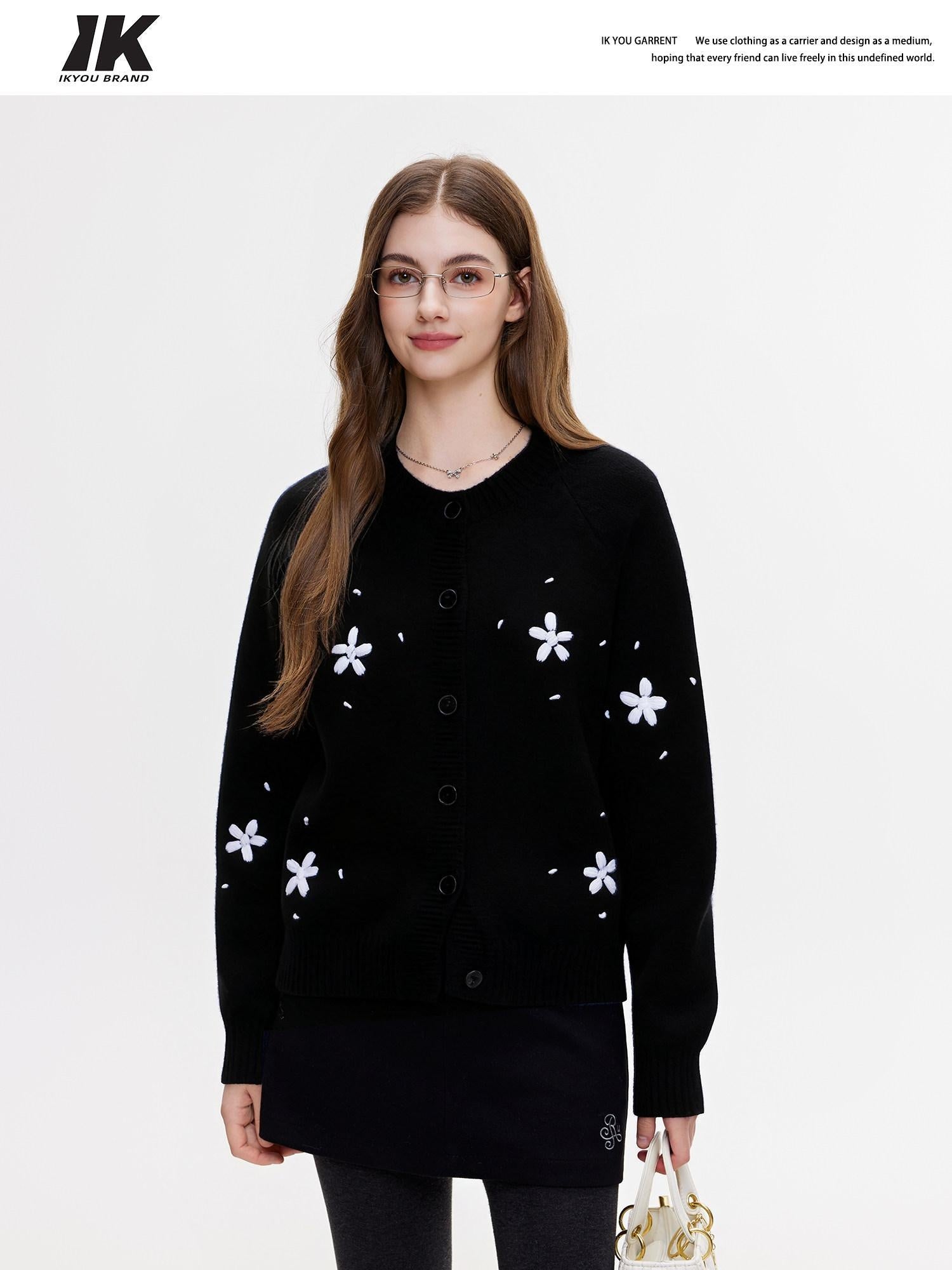 ikyou Thermal Commuter Straight Embroidered Women Acrylic Blend Black Cardigan Sweaters