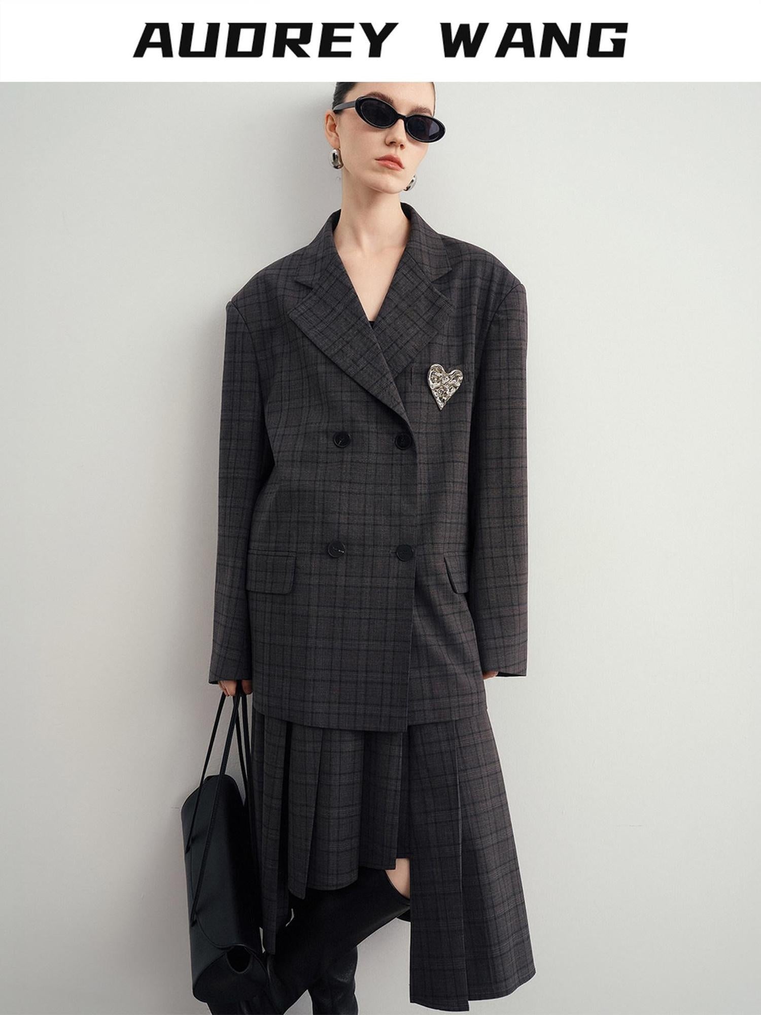 audreyyang Vintage Plaid Double Breasted Loose Fit Lapel Women Work Gray Blazers