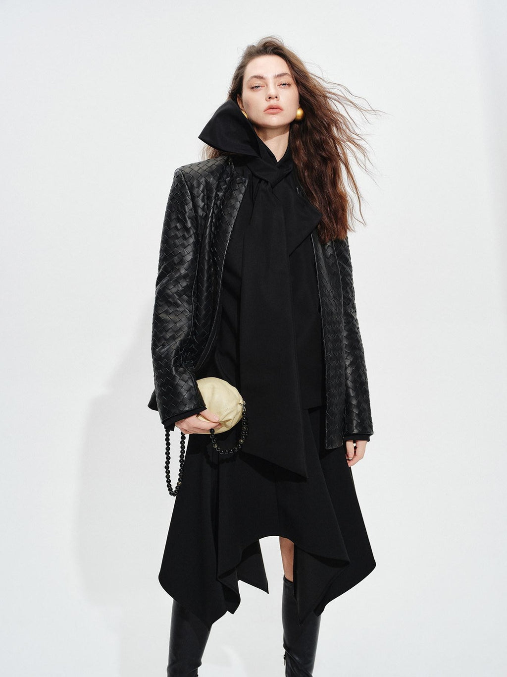 audreyyang Soft Lambskin Vintage Loose Fit Collarless Black Woven Women Leather Jackets