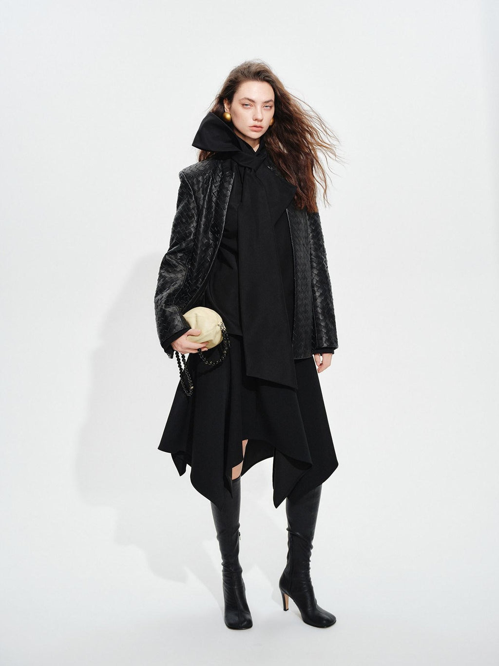 audreyyang Soft Lambskin Vintage Loose Fit Collarless Black Woven Women Leather Jackets