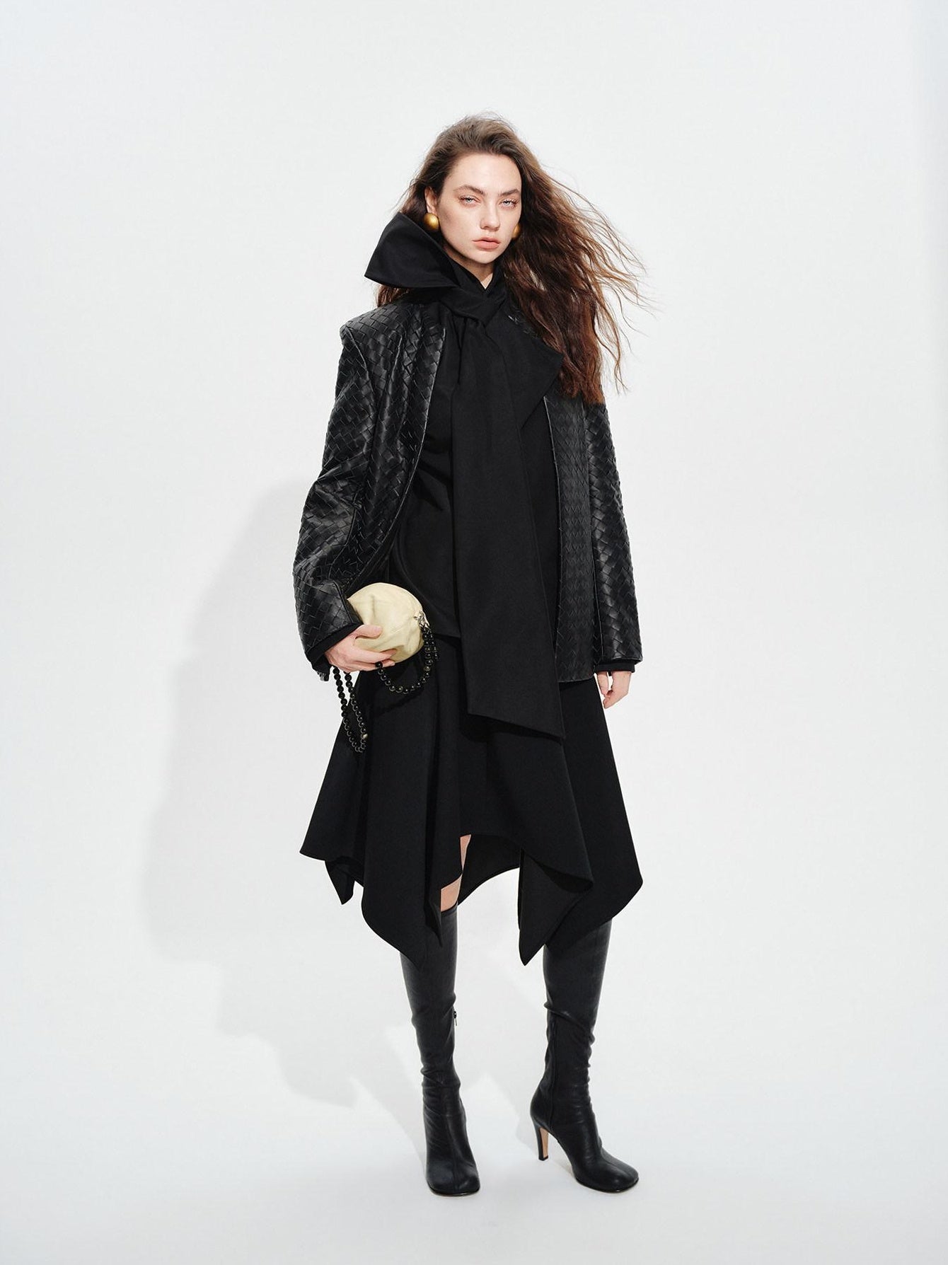 audreyyang Soft Lambskin Vintage Loose Fit Collarless Black Woven Women Leather Jackets