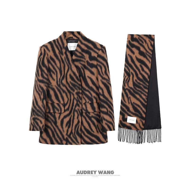 audreyyang_Wool_Blend_Fringe_Relaxed_Double_Breasted_Women_Zebra_Print_Blazers_MISSTT